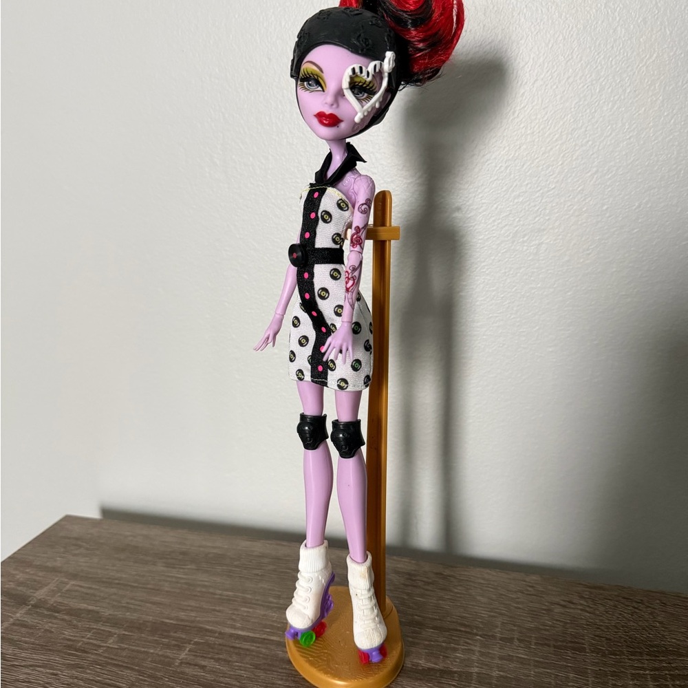 Monster High skullimate roller maze operetta